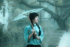 我希望逢着一个丁香一样的姑娘，赵照弹唱《雨巷》，唐梅手风琴伴奏